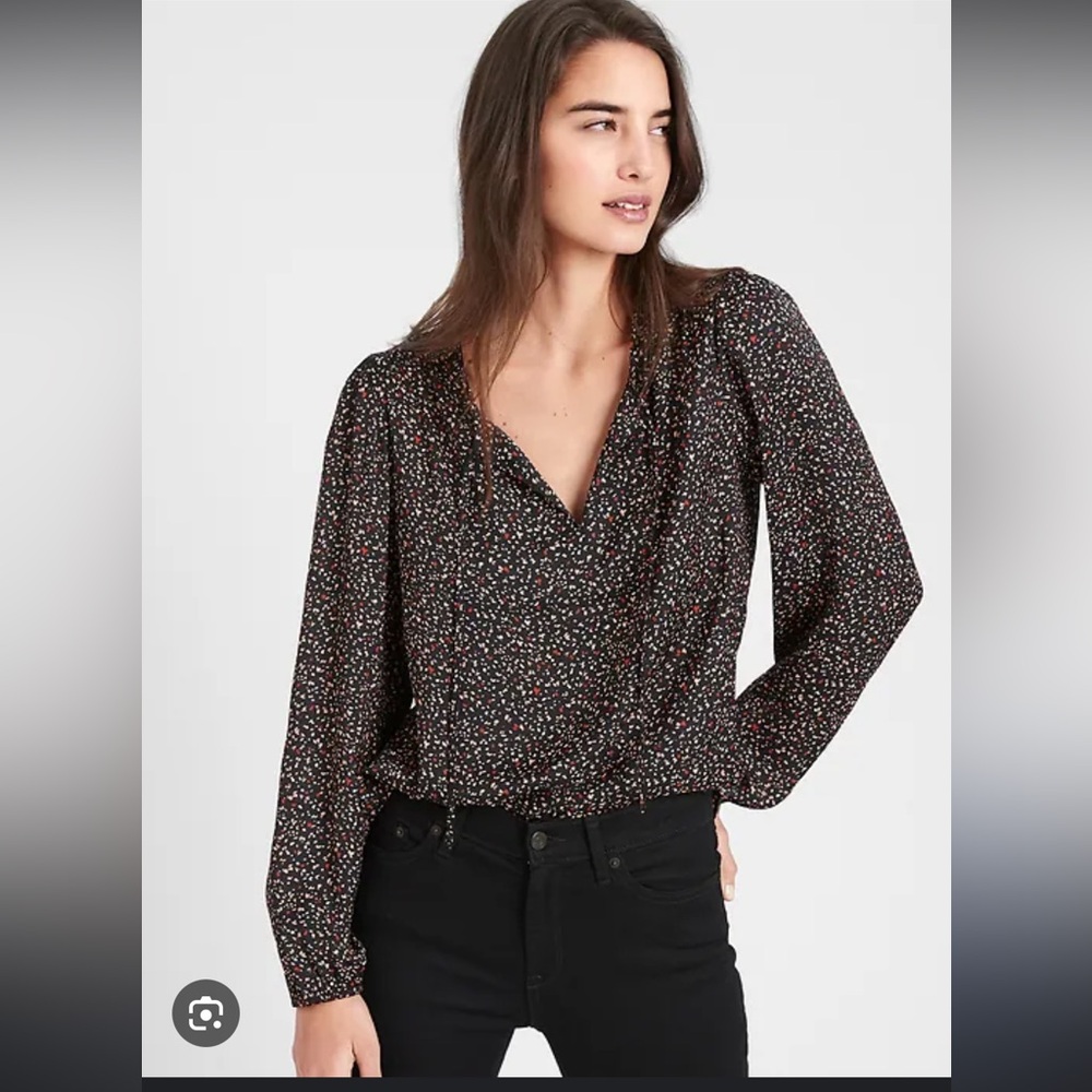 Banana Republic floral shirred tie front blouse